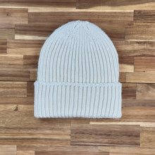 Load image into Gallery viewer, Baby Alpaca Ribbed Beanie / Ecru - Yu-ito