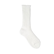 Load image into Gallery viewer, Cased heavy weight plain socks / white - decka