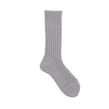 Load image into Gallery viewer, Cased heavy weight plain socks / feather gray - decka
